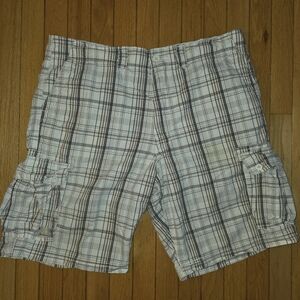Men's EUC Levi's Denizen Plaid Relaxed Cargo Shorts Size 40 Cotton